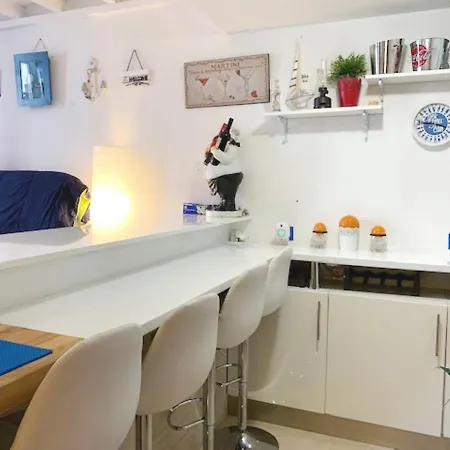 Apartment Gaudy Apart Sitges